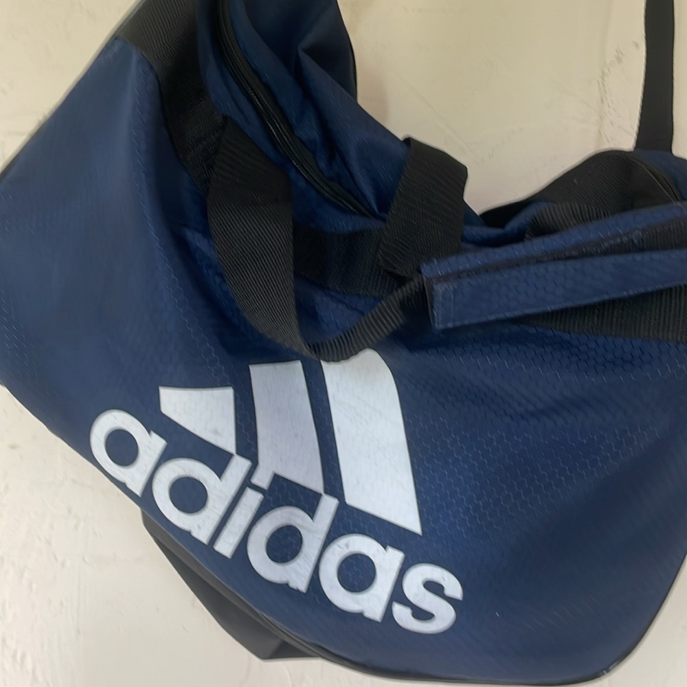 Adidas bag - Picture 4 of 4
